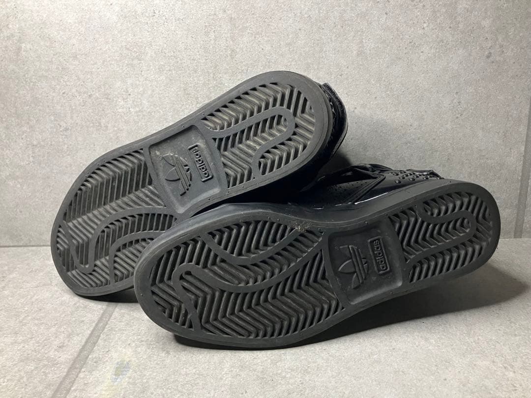 アディダス adidas ハイカット　オールブラック　エナメル　スタッズ