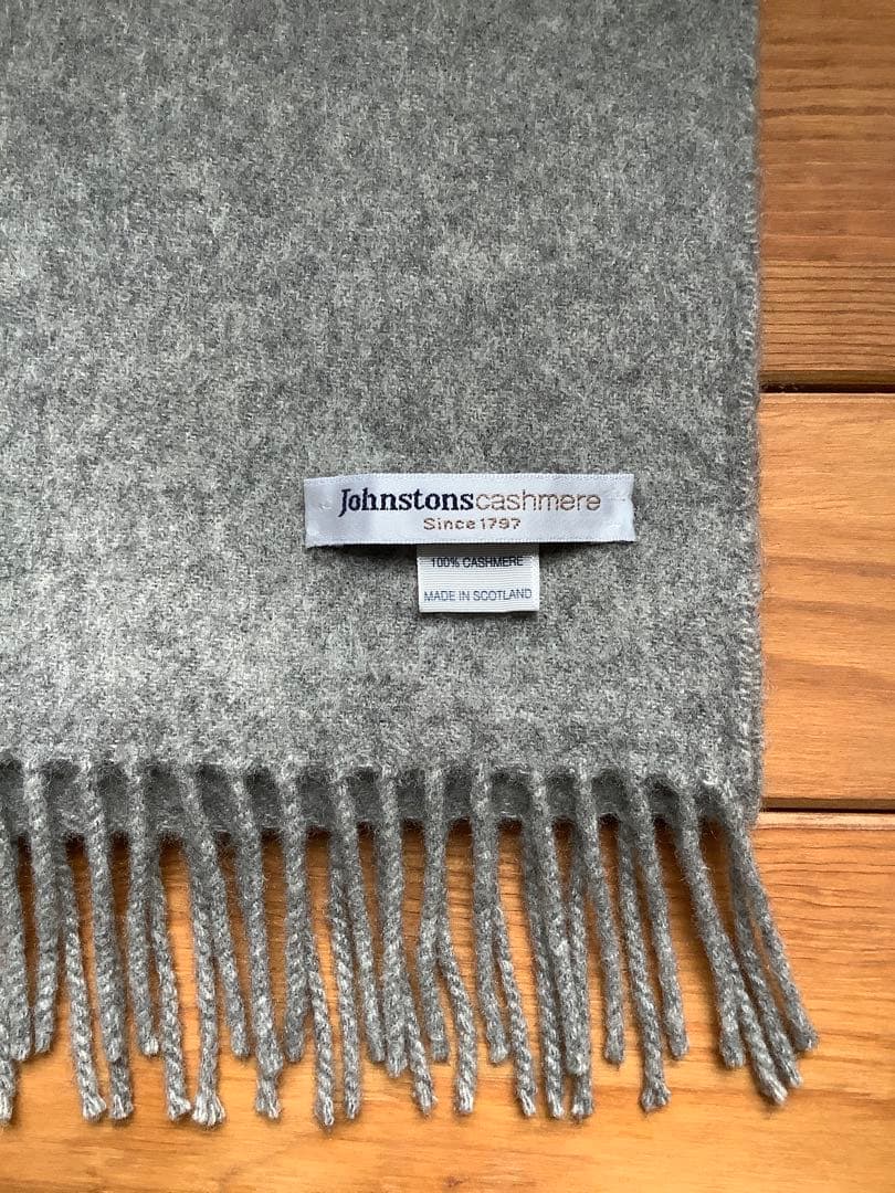 金*魚様 ジョンストンズ　100%カシミヤ　マフラー　ストール　グレー　試着のみ