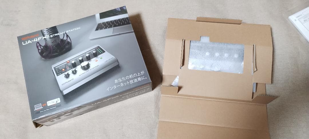 ROLAND UA-4FX2 オーディオインターフェース