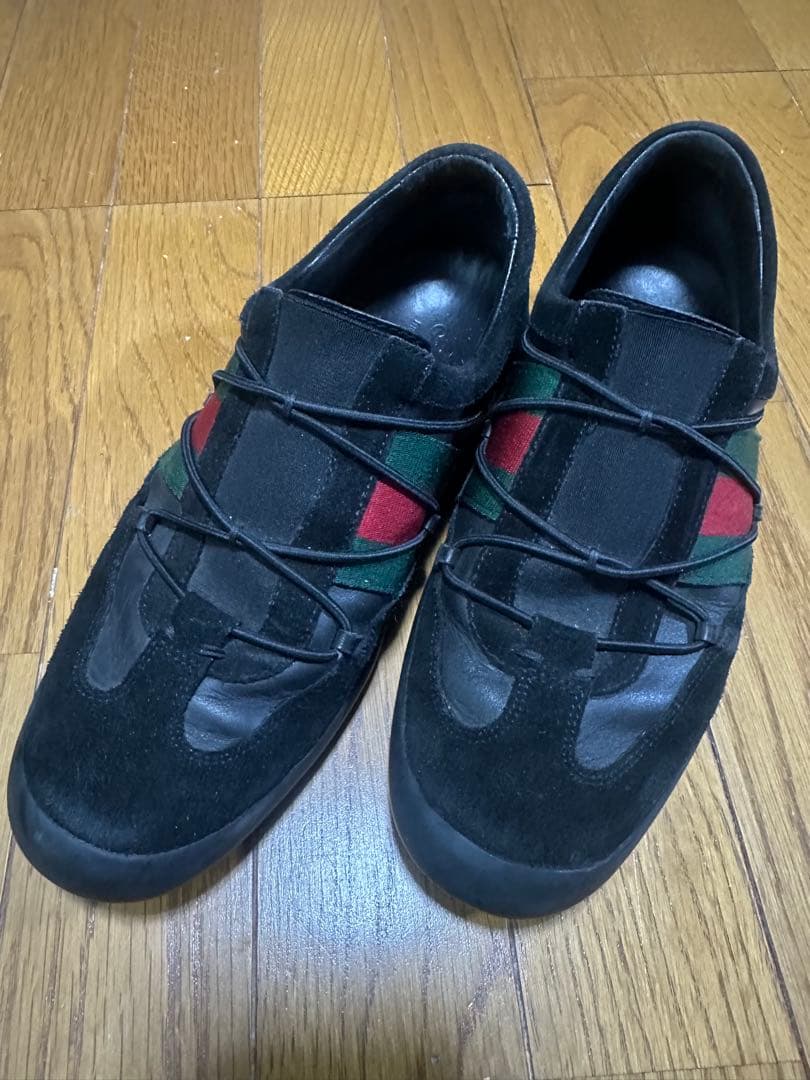 GUCCI 早い者勝ちで 日曜日までの価格です