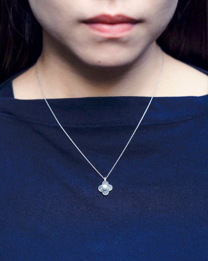 HARIO Lampwork Factory ペンダントHANA S フロスト