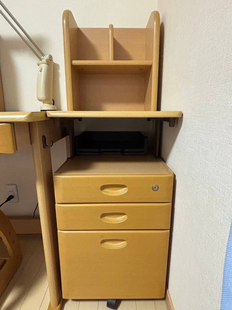 ニトリ組み合わせ学習デスク【引き渡し】