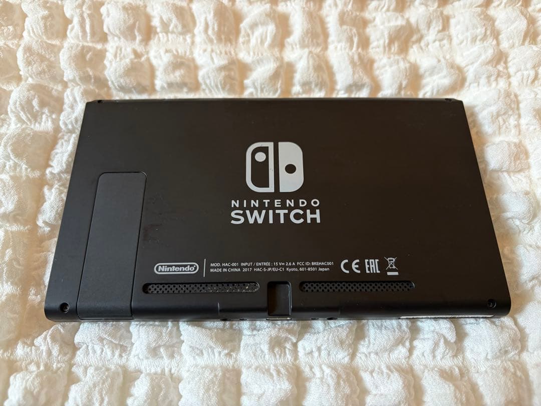 (美品)Nintendo Switch本体＋ジョイコン4本＋オマケセット