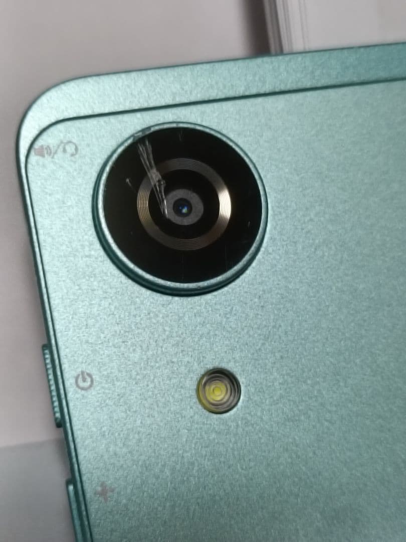 美品　8インチタブレット BMAX　I8 Plus 動作確認済み