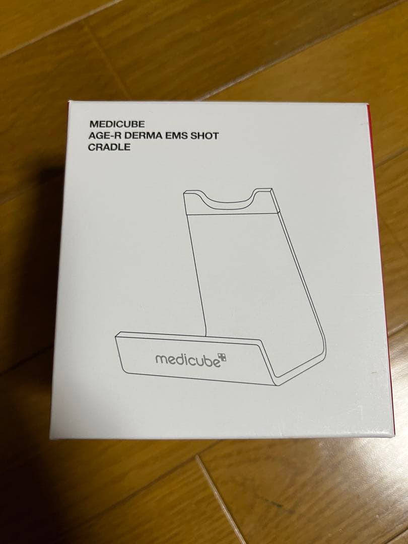 MEDICUBE AGE-R Derma EMS Shot (エージアール）