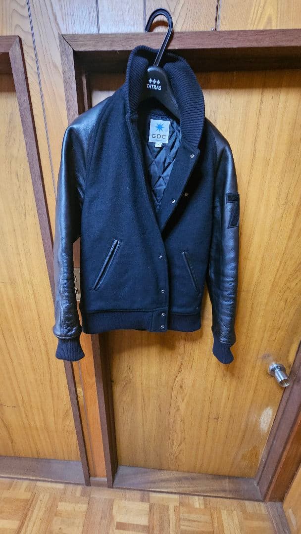 GDC 花刺繍 スタジャン キムタク他芸能人着用