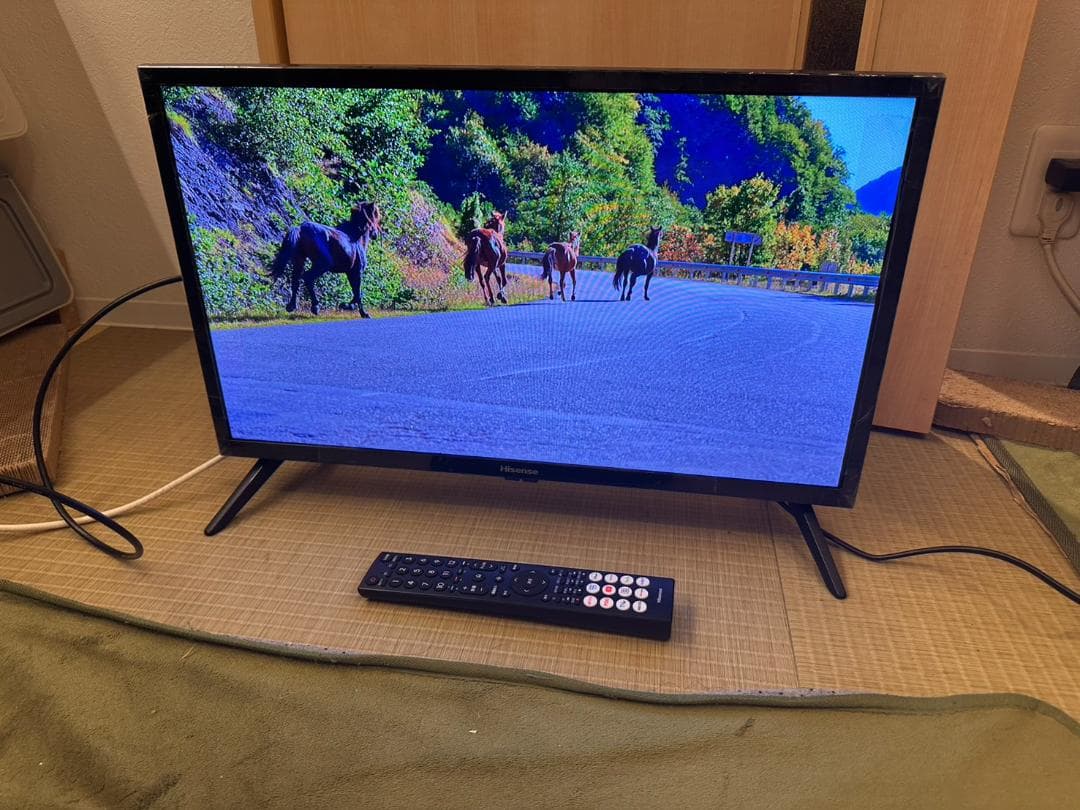 25年極々美品!ハイセンス hisense 24型　スマートテレビ 24YR4A