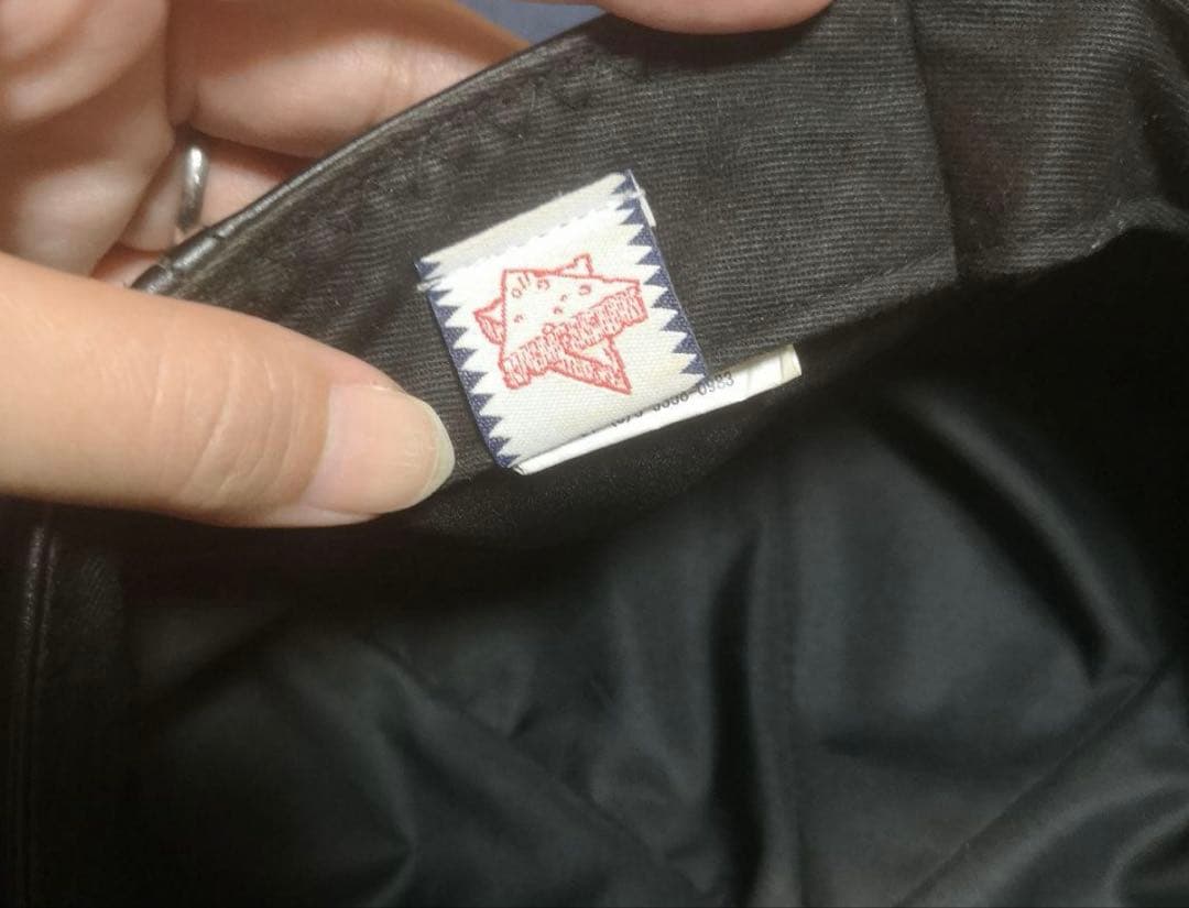 サノバチーズ　レザー キャスケット