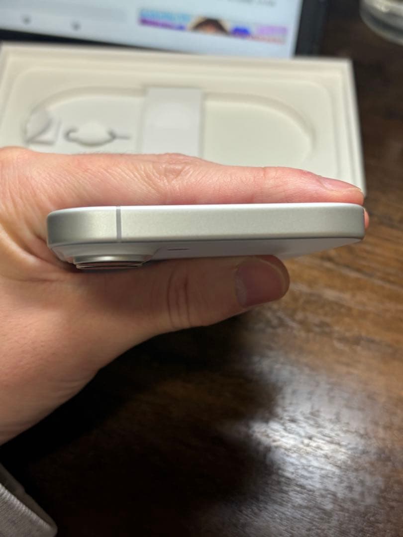 Apple iPhone 16 ホワイト 256GB 本体