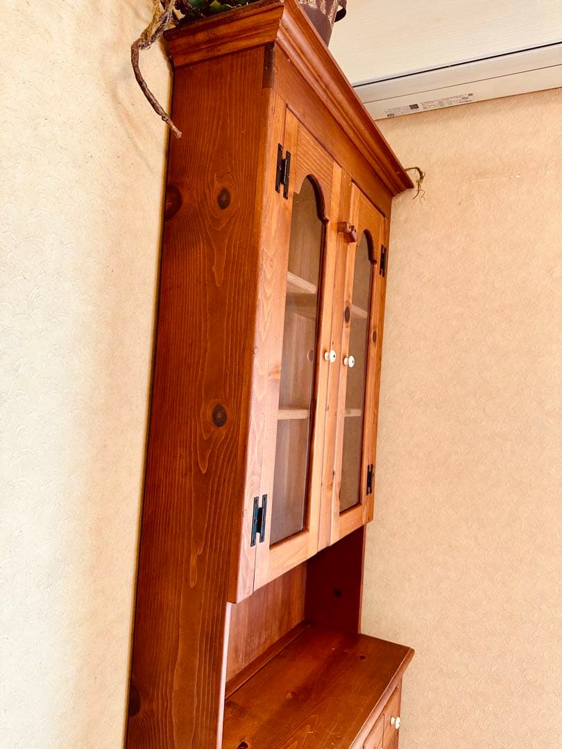 アントステラのカップボード