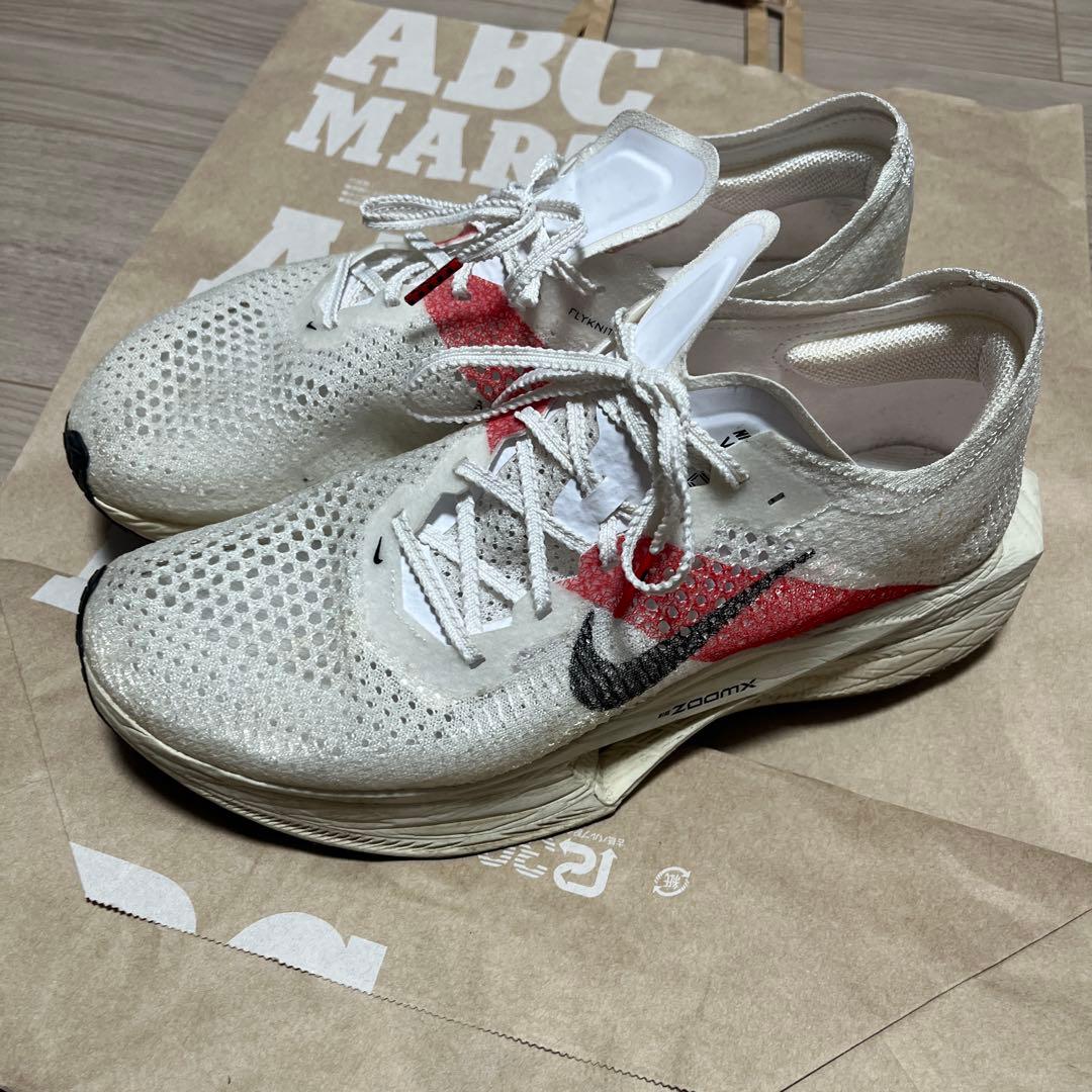 Nike ヴェイパーフライ　ランニングシューズ ホワイト/レッド