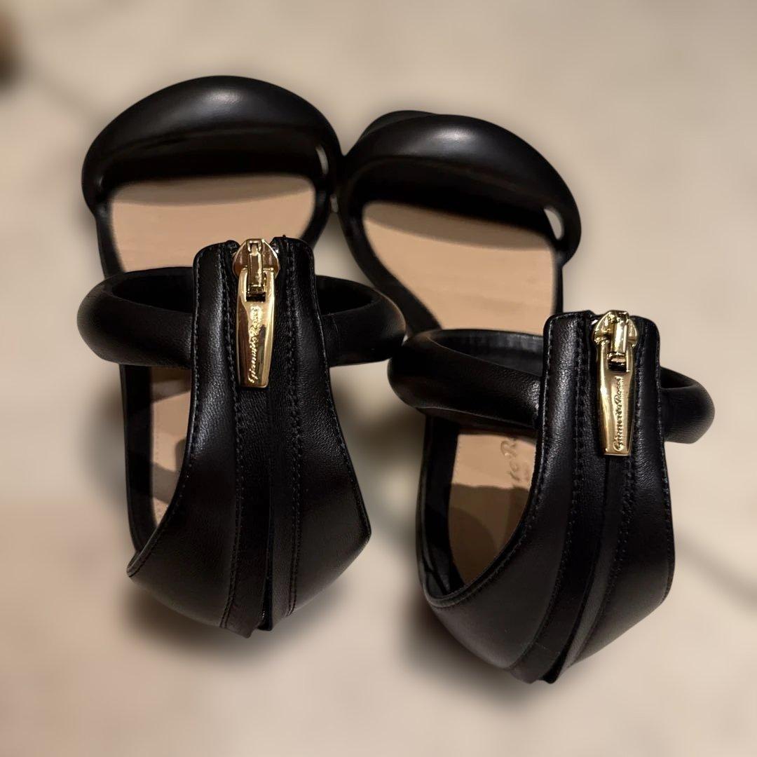 ジャンヴィットロッシサンダル