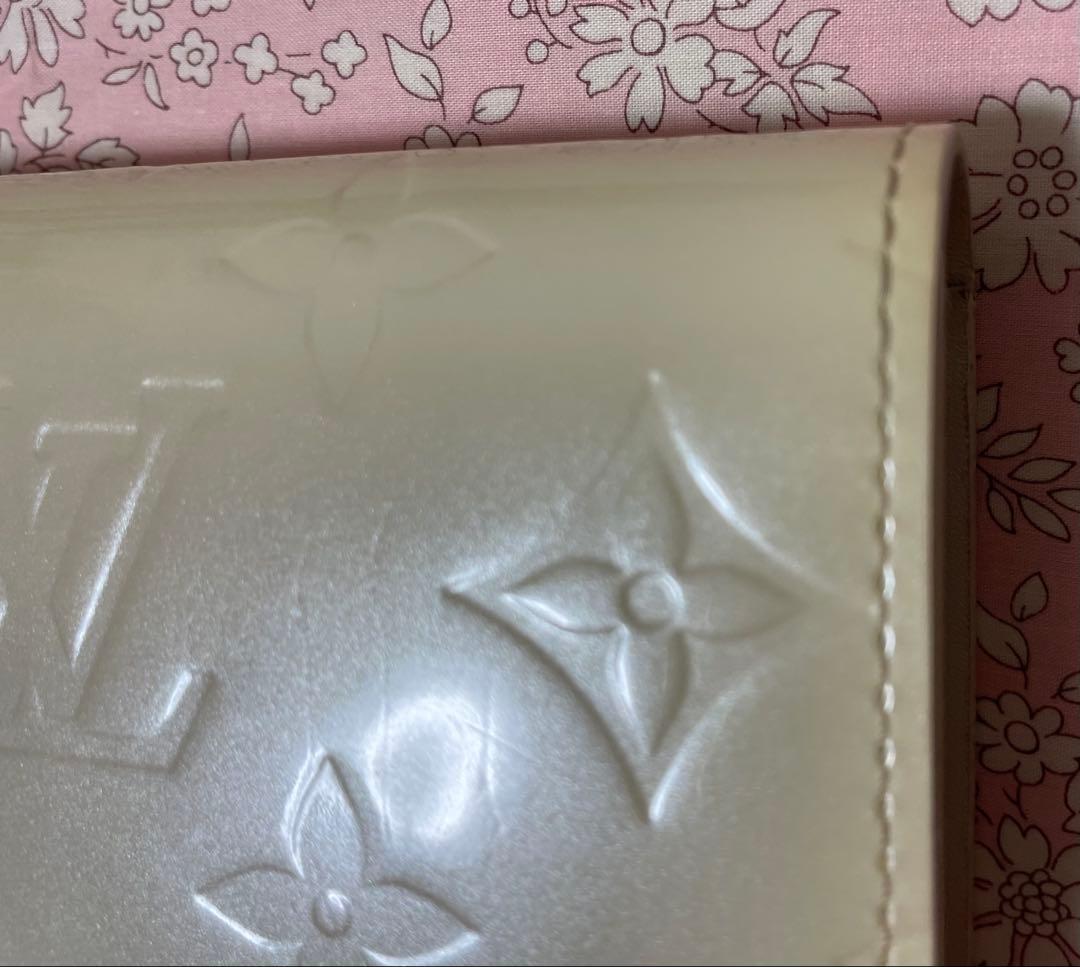 ルイヴィトン　モノグラムヴェルニ　長財布