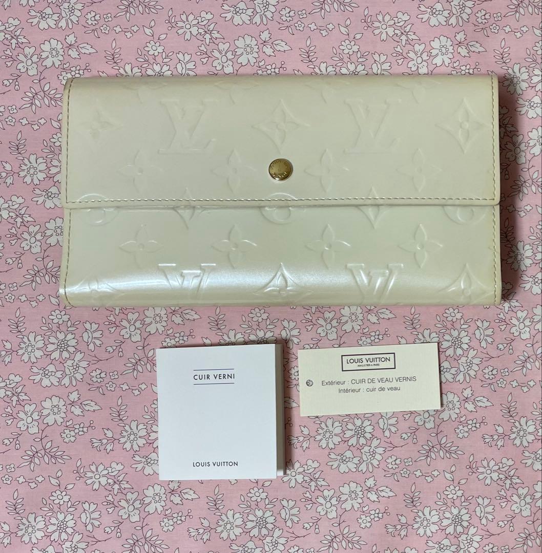ルイヴィトン　モノグラムヴェルニ　長財布
