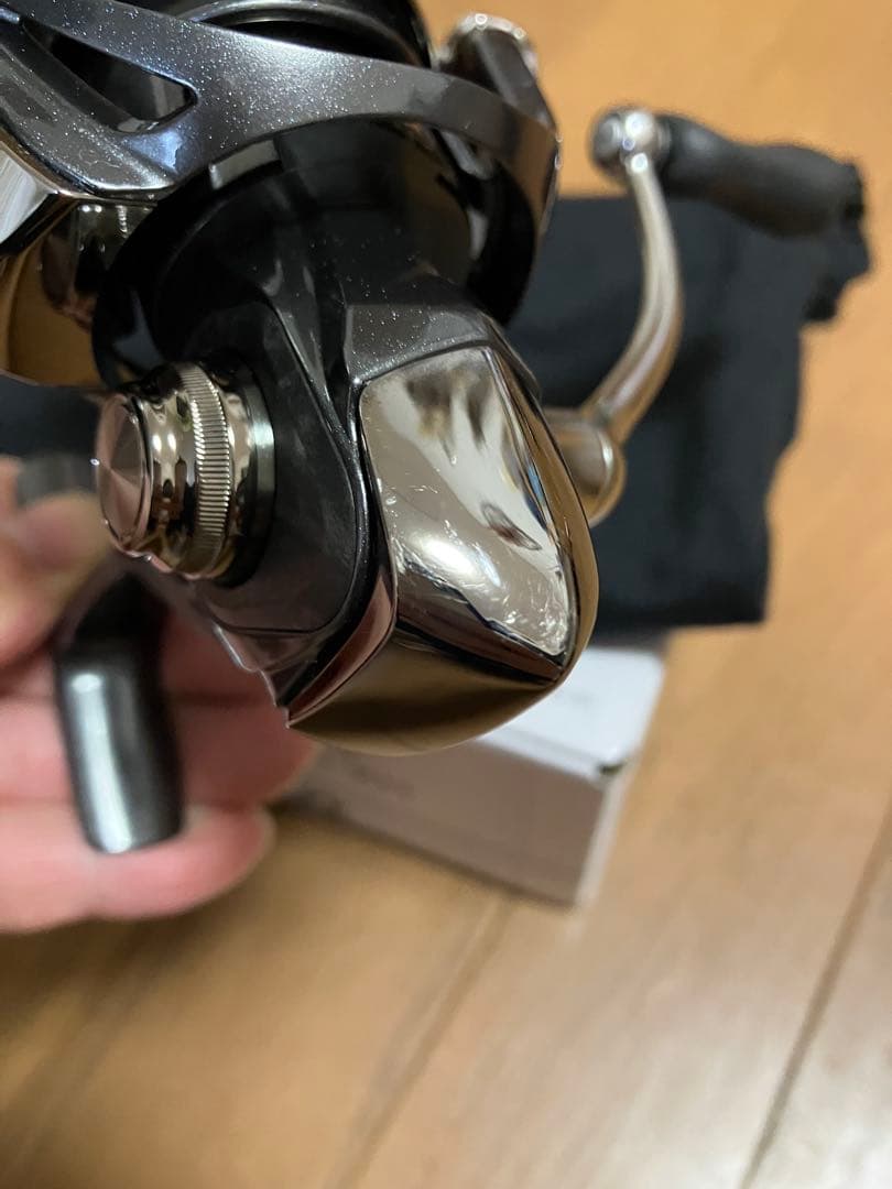 24ルビアスLUVIAS LT2500S-XH スピニングリール