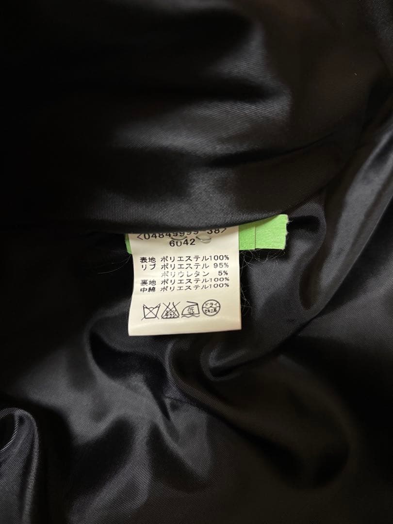 スコットクラブ/ダウン風ポンチョ ケープコート 中綿入 ブラック　女優襟