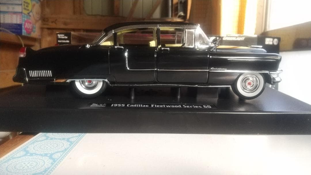 グリーンライト 1/18 1955キャデラックフリートウッド　ゴッドファーザー