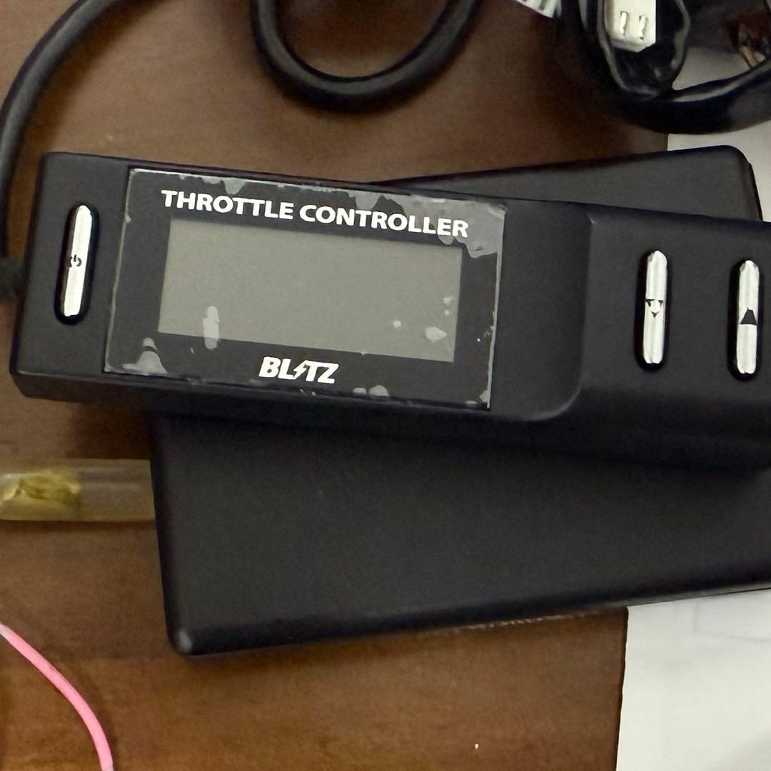 【中古】BLITZ スロコン トヨタ ハイブリッド スクランブル BTHG2