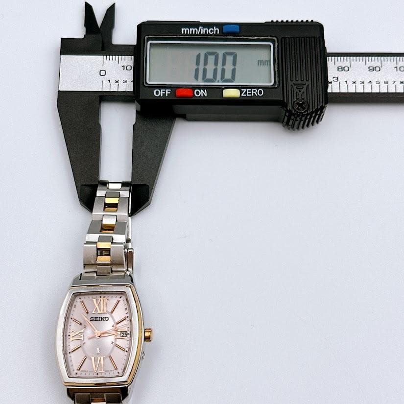 美品 セイコー ルキア ソーラー電波 レディース腕時計 ピンク文字盤 トノー型