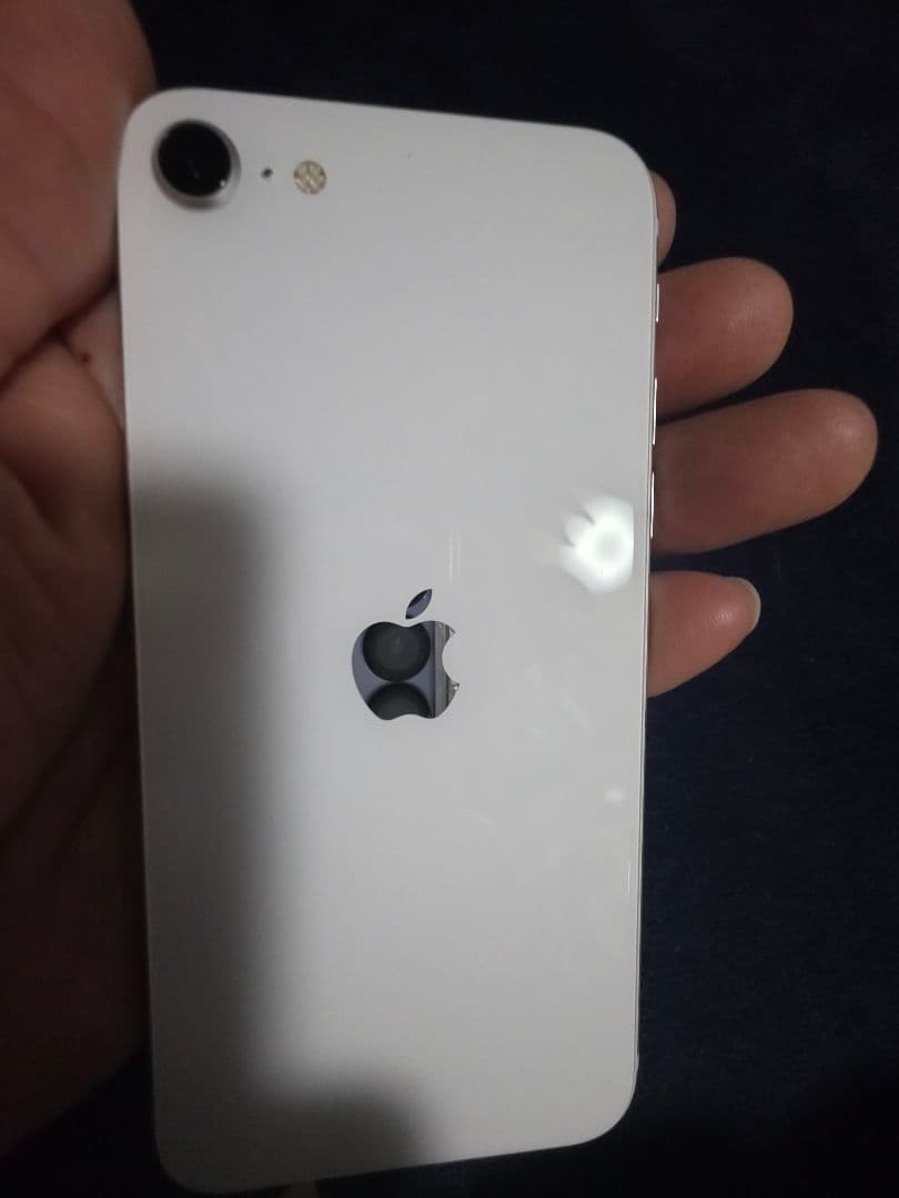 Apple iPhone SE2 128g SIMフリー ホワイト 本体