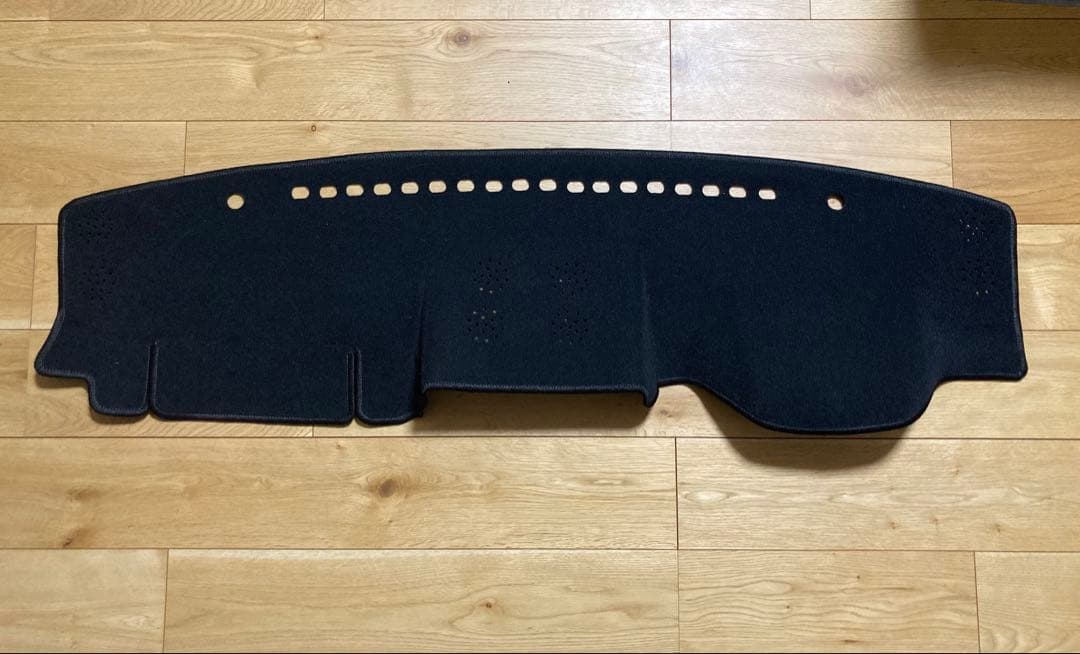 ダッシュボードマット　Sunland サンランド