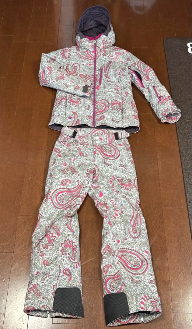 【即決可！】送料込み！DESCENTEスキーウェア（女性用）