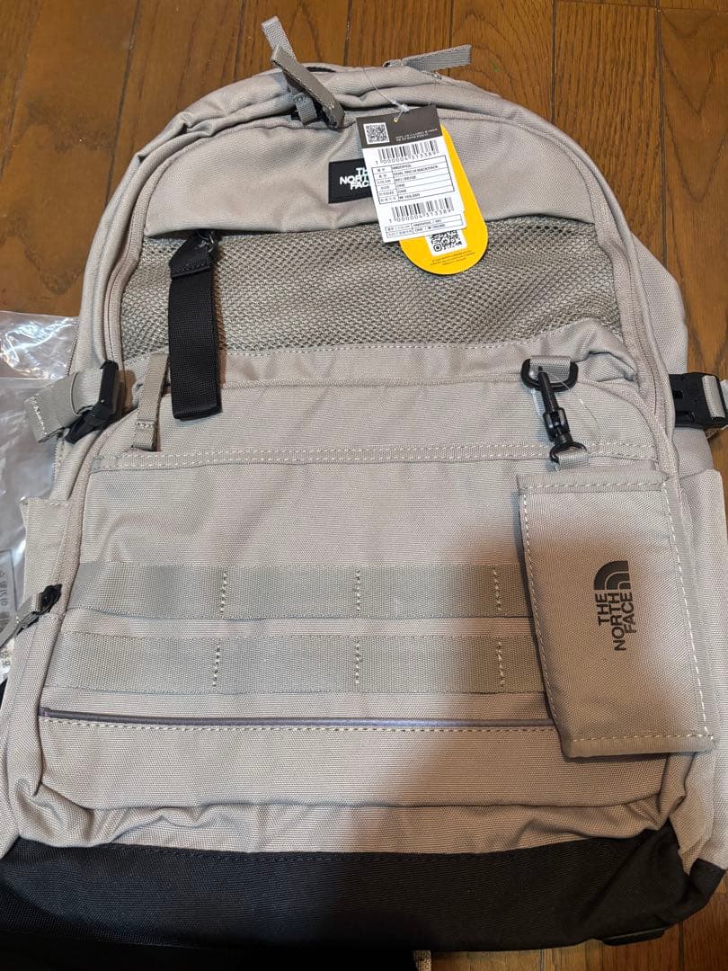 the northface リュック　通学用　メンズ　レディース　ベージュ　新品