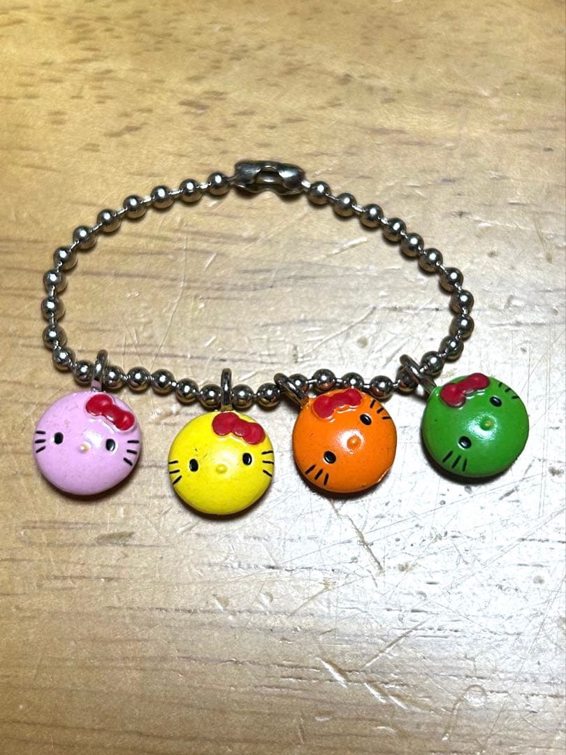 サンリオ　ハローキティ　キーホルダー