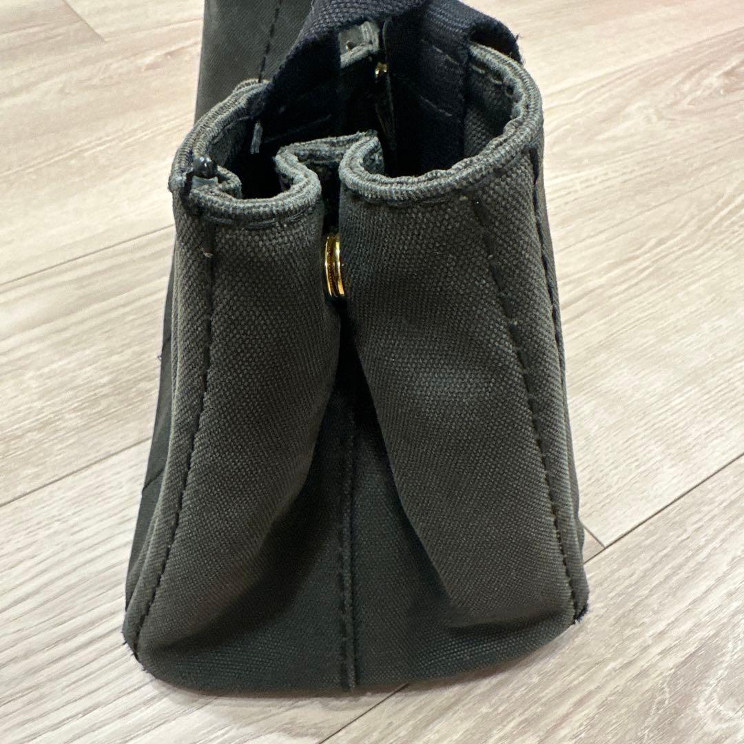 PRADAカナパトートバッグ