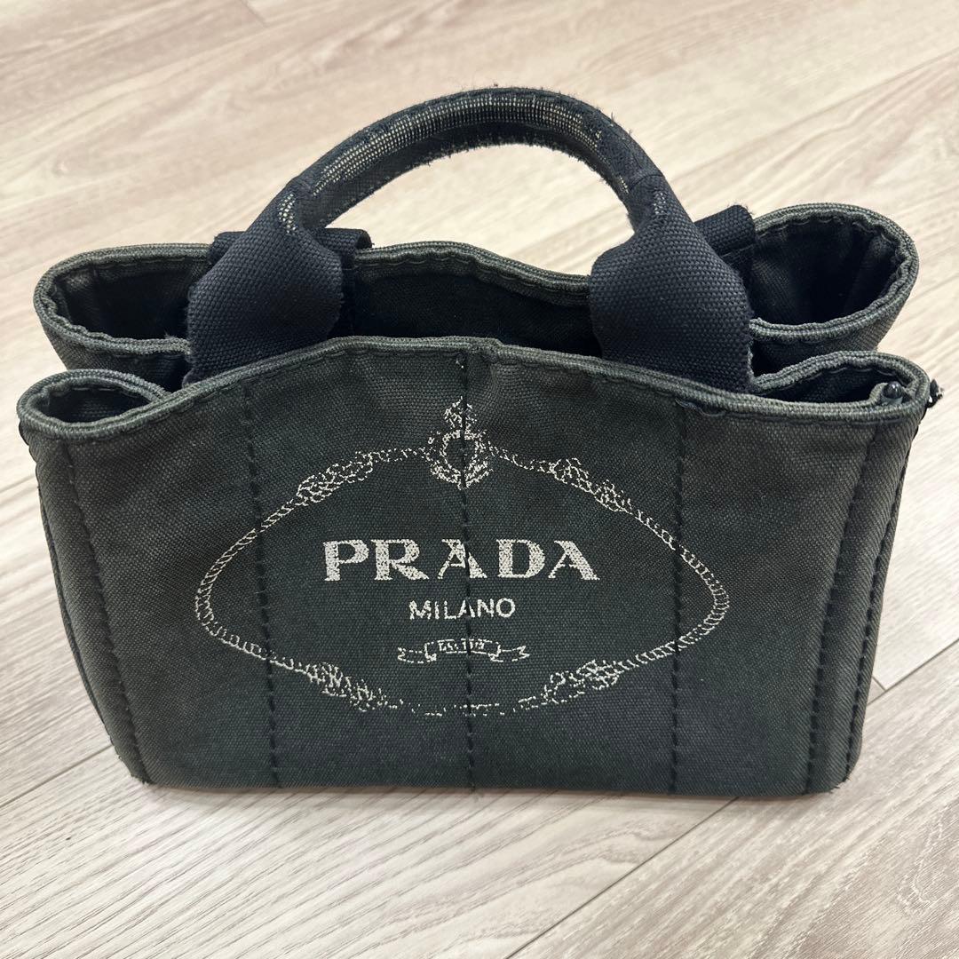 PRADAカナパトートバッグ
