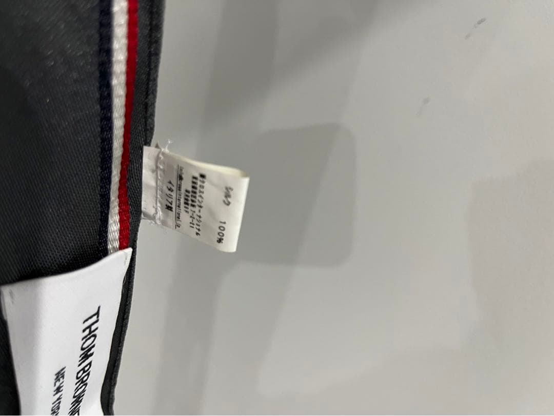 THOM BROWNE. ストール シルク　イタリア製　スカーフ