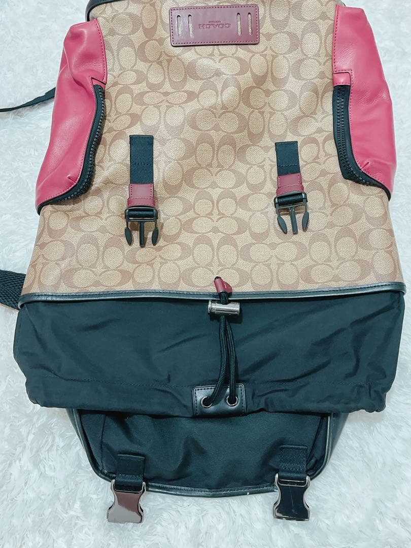 K*5様 コーチ リュック・バックパック ベージュ/黒/赤