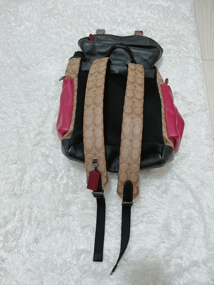 K*5様 コーチ リュック・バックパック ベージュ/黒/赤