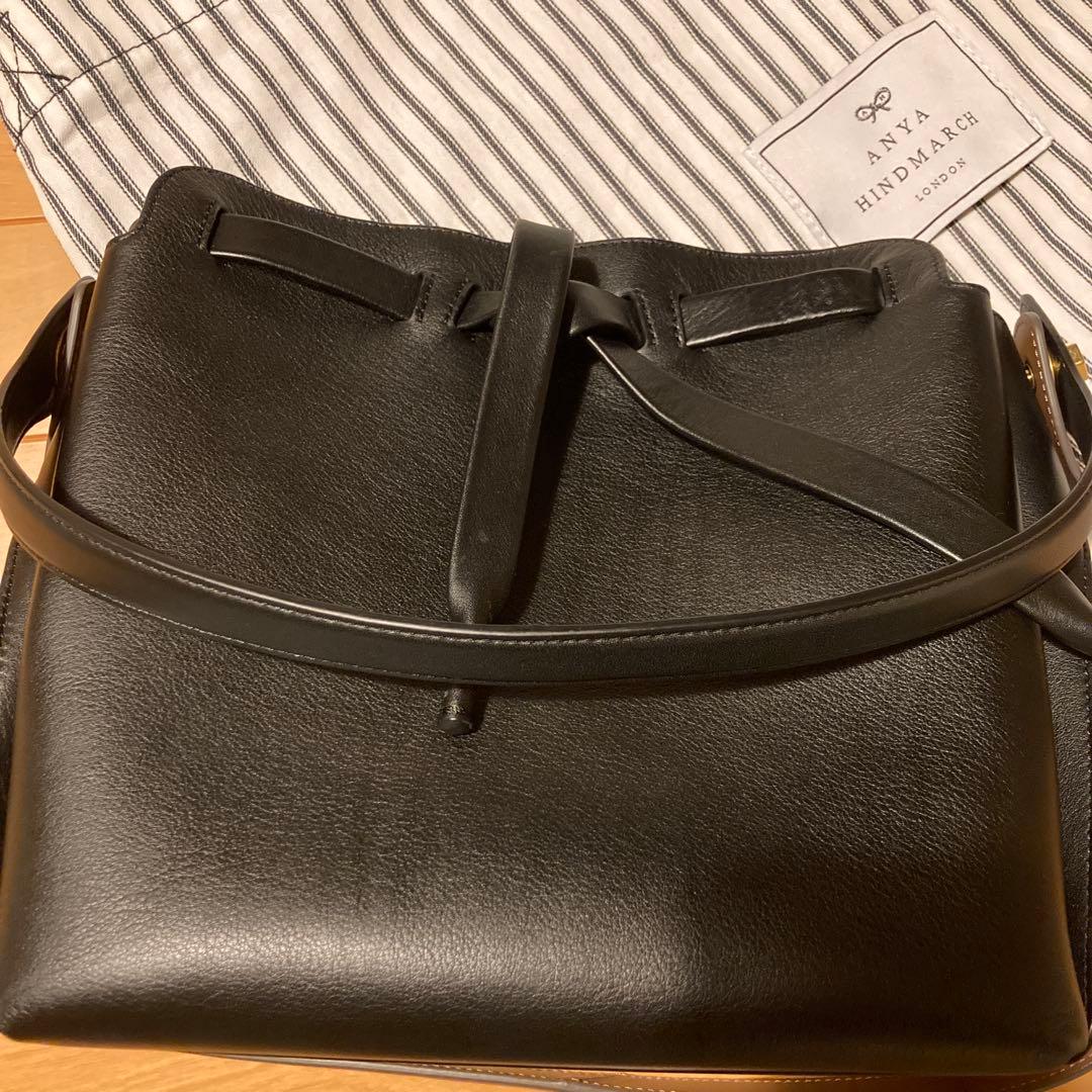 アニヤハインドマーチ ブラックレザー ショルダーバッグ