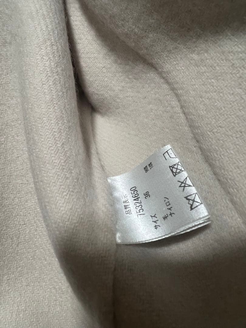 【新品】カデュネ ストール付きリバーコートオフ白Sサイズ