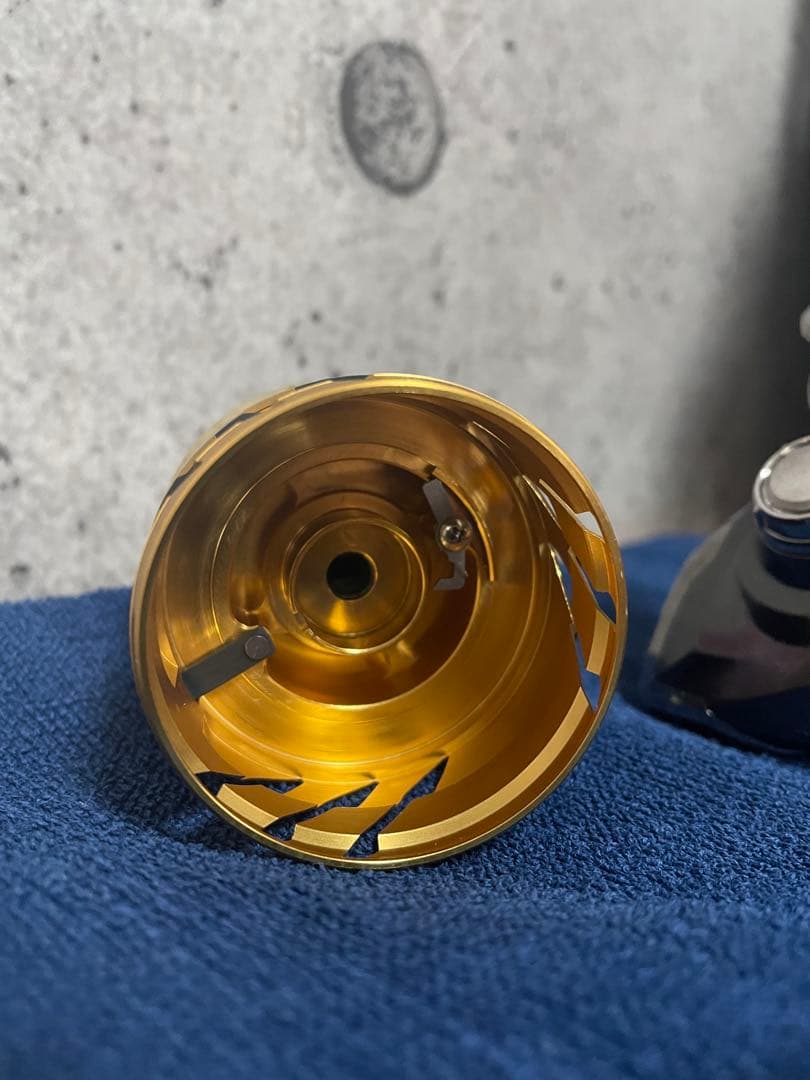 【美品】シマノ 20ツインパワー 4000PG（機関良好）