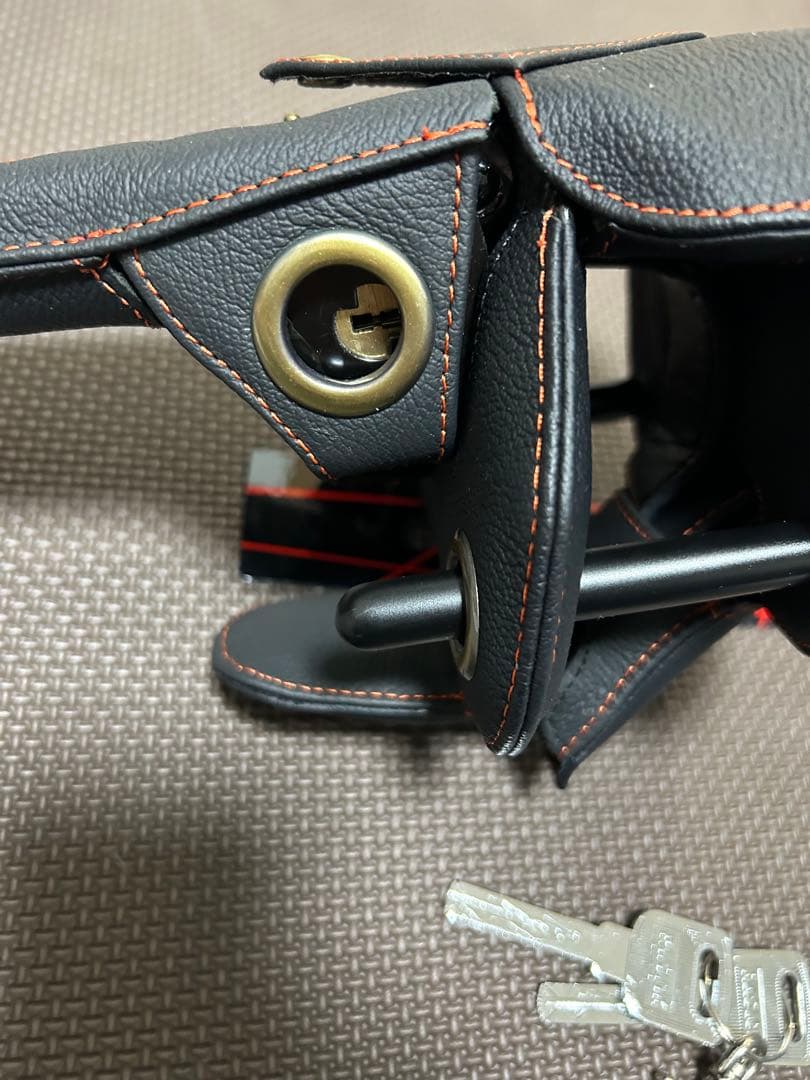 TRD プレミアムステアリングロック　トヨタ　レクサス