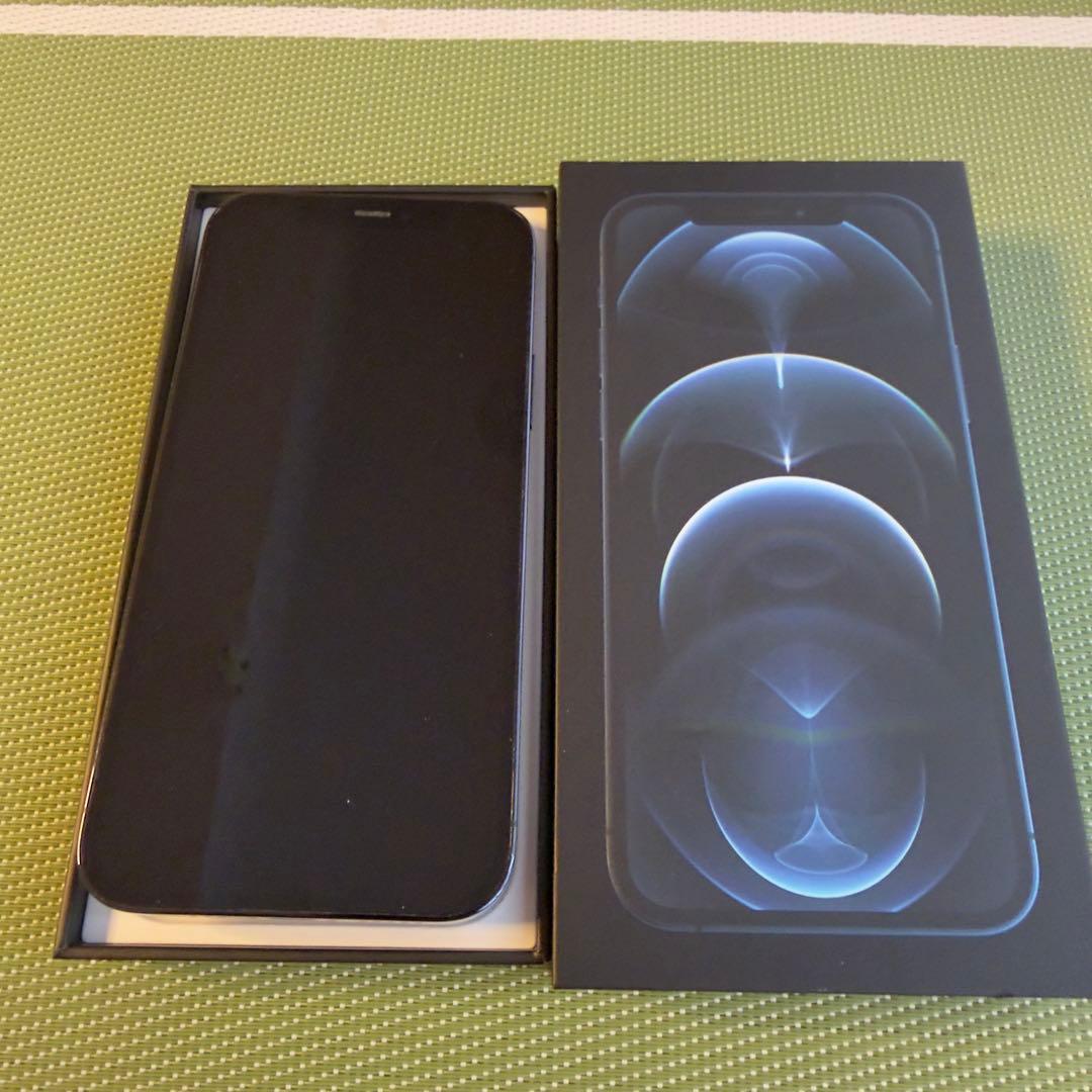 雪　Apple iPhone 12 Pro 128gb