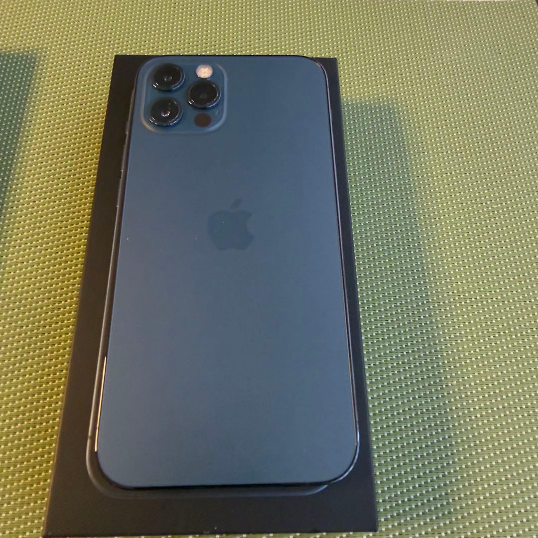 雪　Apple iPhone 12 Pro 128gb
