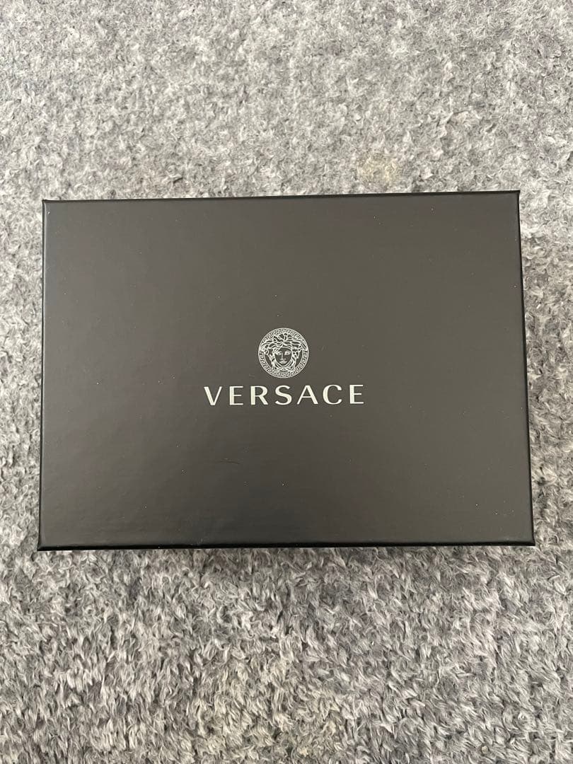【ココロ 】VERSACE ヴェルサーチ カードケースウォレット