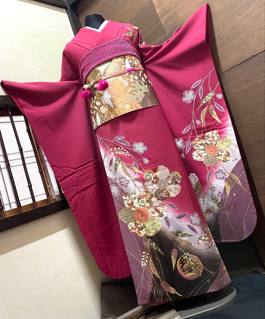 振袖 フルセット6点サイズM〜Ｌ刺繍　吉祥花蝶文　暈し染め　金糸　金彩　正絹