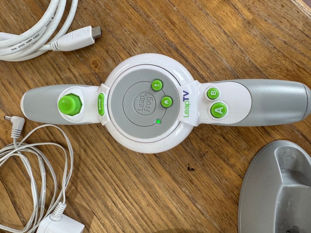 【送料込】知育、英語学習 LeapTV 本体とゲーム3本セット