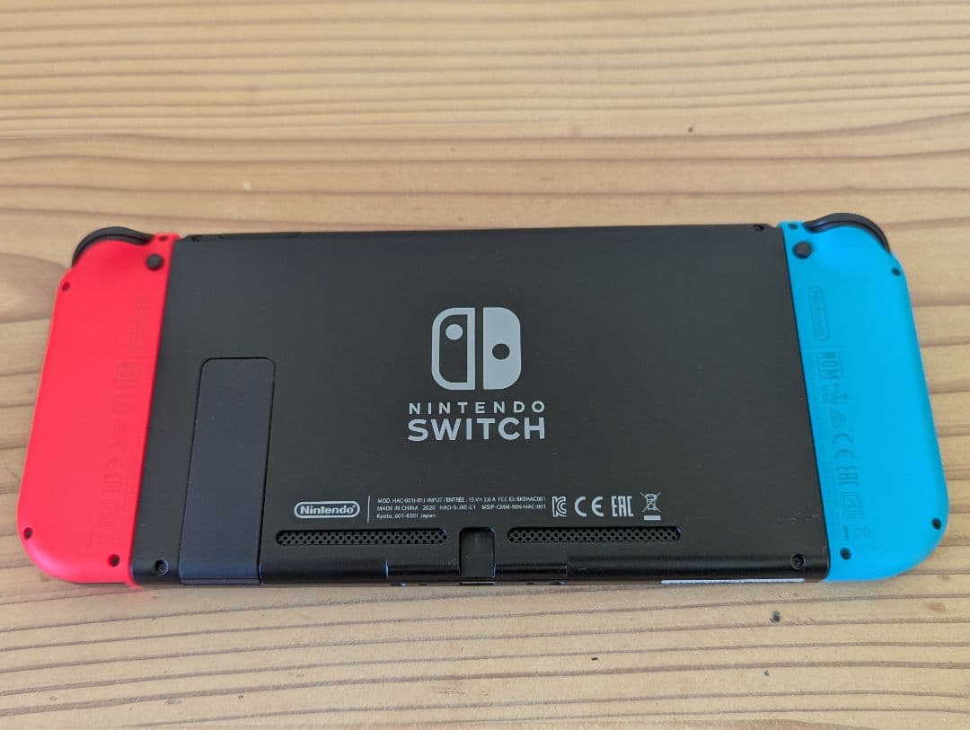Nintendo Switch 本体 + HORI グリップコントローラ Fit