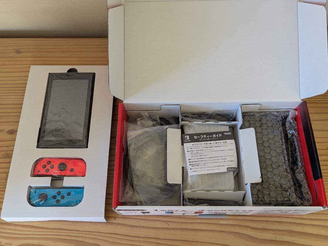 Nintendo Switch 本体 + HORI グリップコントローラ Fit