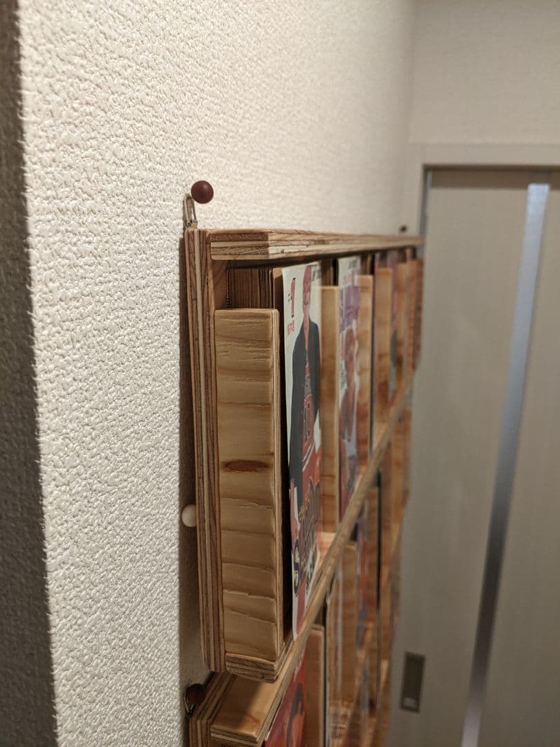 【壁掛本棚付】スラムダンク全31巻&表紙を飾れる壁掛コミックラック 6冊用×6個