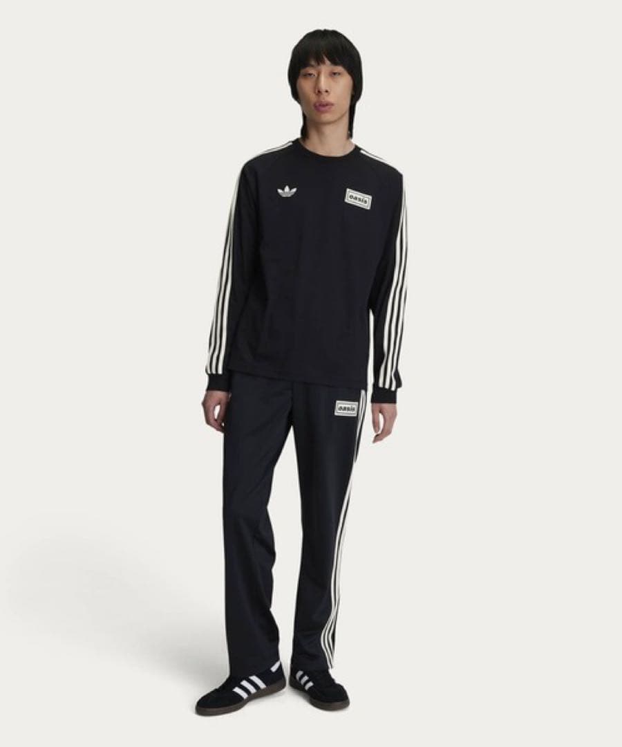 adidas × Oasis ツアー スリーストライプス 長袖Tシャツ