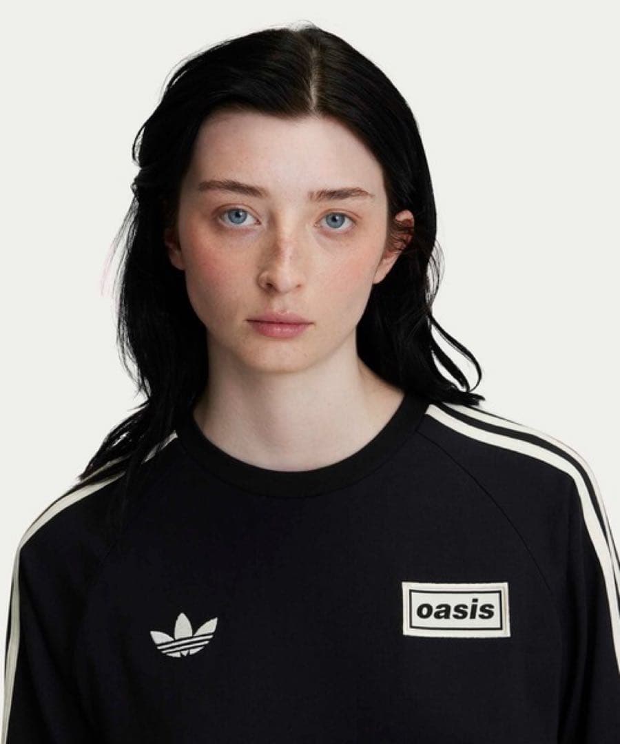 adidas × Oasis ツアー スリーストライプス 長袖Tシャツ