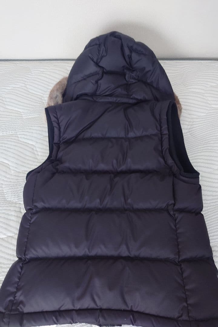 【極美品】BURBERRY ファー付きダウンベスト ブラック サイズL