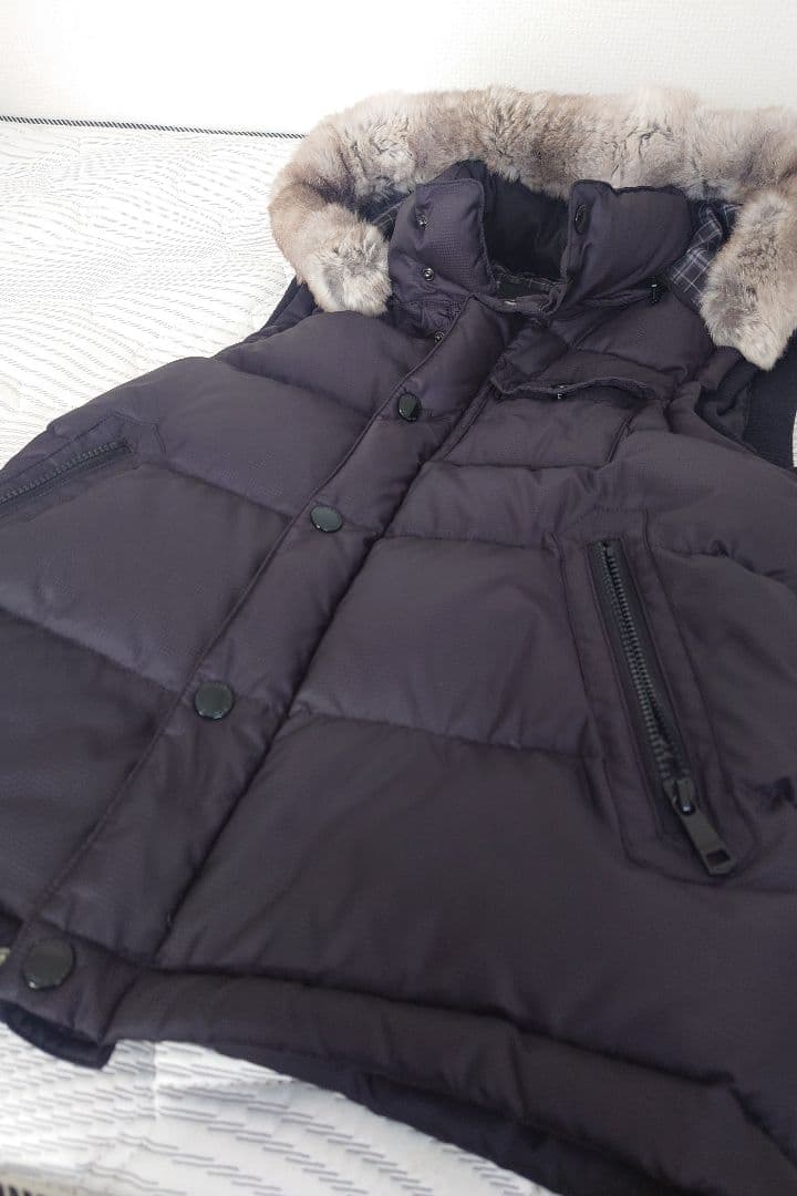 【極美品】BURBERRY ファー付きダウンベスト ブラック サイズL