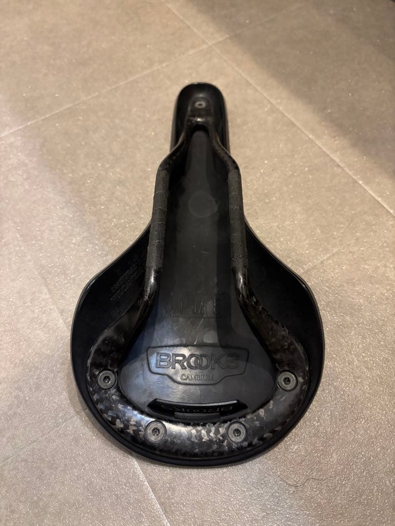 brooks cambium c13 カーボンレール